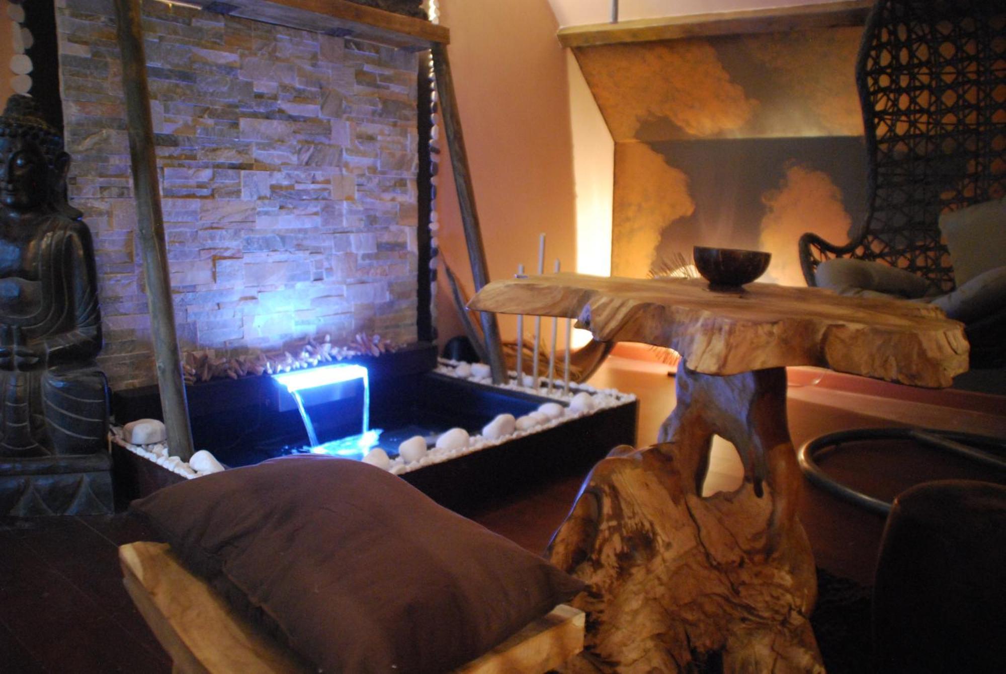 Chambres D Hotes ,Hotel ,Secret D'Une Nuit A Vicq Pres De Onnaing,Avec Piscine Bilik gambar