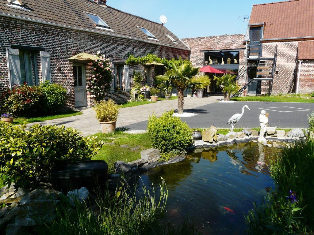 Chambres D Hotes ,Hotel ,Secret D'Une Nuit A Vicq Pres De Onnaing,Avec Piscine Luaran gambar